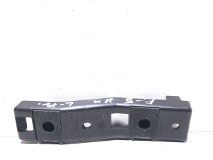 Front bumper bracket - 8T0807277