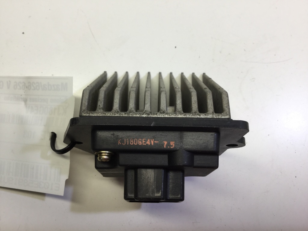 Mazda 626 (1997–2002) Gebläsewiderstand KJ180GE4V Mazda 626 (1997–2002) Gebläsewiderstand KJ180GE4V