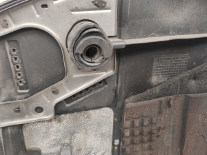 Mercedes Benz E-Class W212 (2009–2015) Engine cover A6420104267 - 3