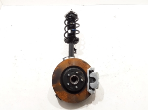 Front wheel hub and its parts