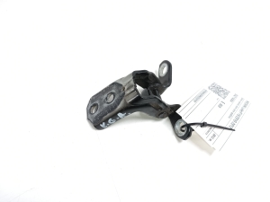 NISSAN Juke F15 (2010–2018) Rear side door lower hinge 824211KA0A - 2