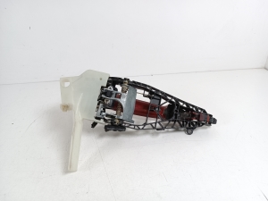 BMW 2 SERIES (F46) (2015–2026) Front door external opening handle and its details - 4