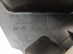 Mercedes Benz ML-Class 164 (2005–2011) Sonstiges Teil Kofferraum innen A1648400005 - 2