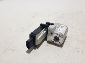 Hyundai IONIQ 5 I (2021–2026) Air conditioner hose valve 976E2GI500 - 2
