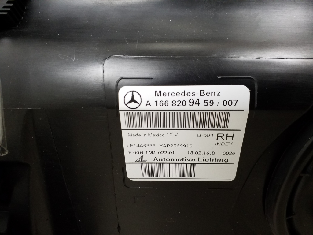 MERCEDES-BENZ GLS-Class X166 (2015-2020) Priekinis dešinys žibintas A1668209459 22080199