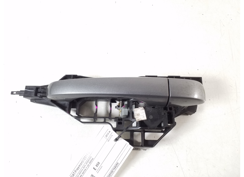 FIAT Freemont (2011–2016) Rear side door exterior handle and its parts FIAT Freemont (2011–2016) Rear side door exterior handle and its parts