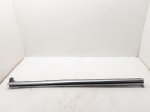 Exterior sill trim - 87751GI100