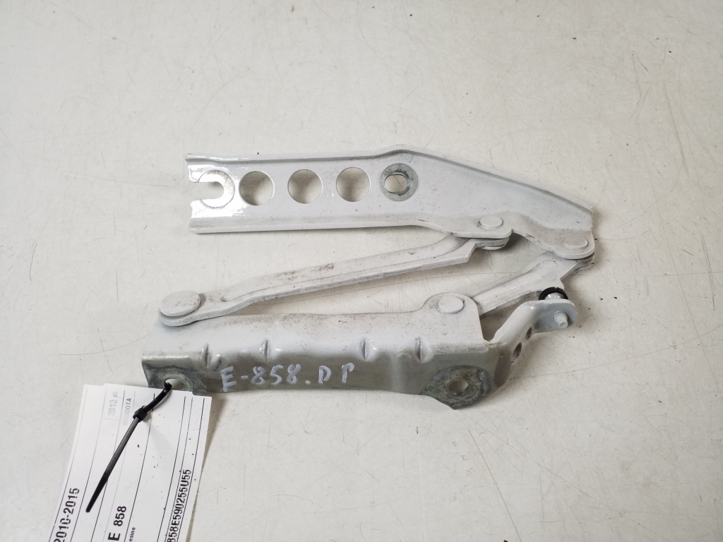 SKODA Fabia 2 generation  (2010-2014) Front Right Bonnet Hinge 5J0823302 22277368