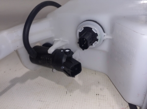 Hyundai IONIQ 5 I (2021–2026) Front washer fluid reservoir 98610GI000 - 3