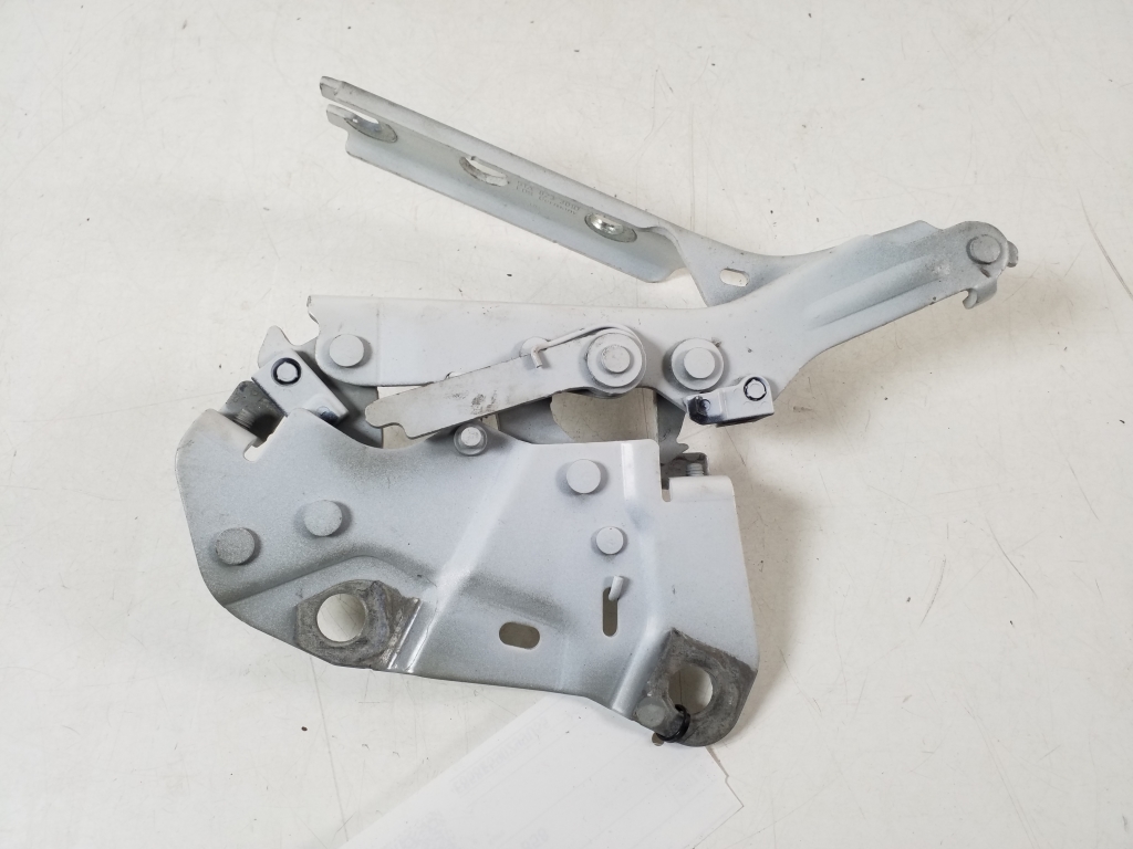 VOLKSWAGEN Touran 3 generation (2015-2023) Front Left Bonnet Hinge 5TA823301D 22277362