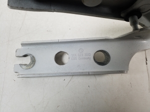 Volkswagen Touran III (2015–2026) Hood hinge 5TA823301D - 3