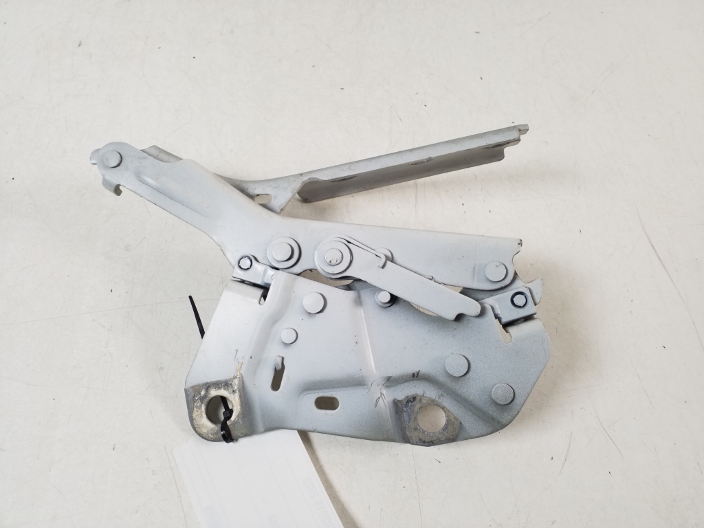 VOLKSWAGEN Touran 3 generation (2015-2023) Front Right Bonnet Hinge 5TA823302D 22277357