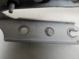 Volkswagen Touran III (2015–2026) Hood hinge 5TA823302D - 3