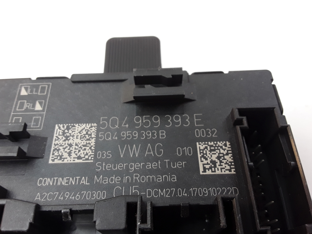 SEAT Leon 3 generation (2012-2020) Front Right Door Control Unit 5Q4959393E 22582997