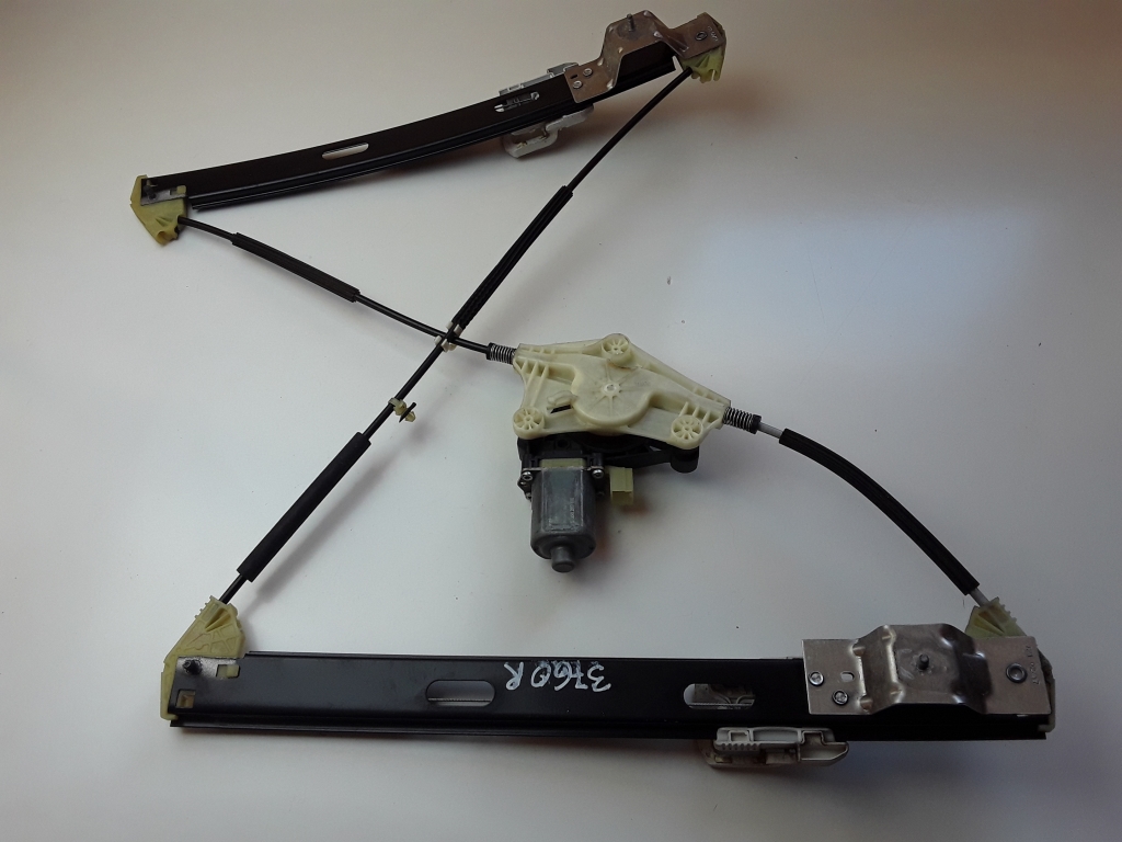 SEAT Leon 3 generation (2012-2020) Front Right Door Window Regulator 5F4837462D 22582995