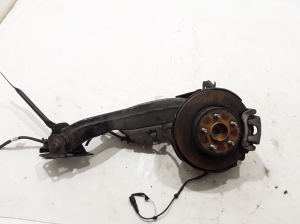 Rear wheel hub - 440214EG0A