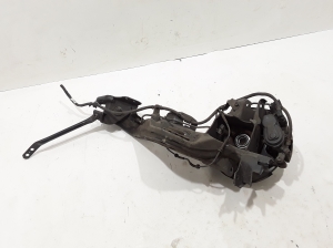 RENAULT Koleos (2016–2026) Tagumine rumm 440214EG0A - 3