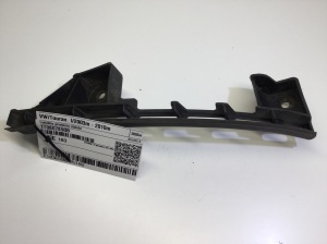  Front bumper bracket 