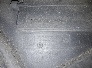 Ford Focus (2011–2018) Dzesēšanas ventilators un tā daļas 8V618C607ED - 2
