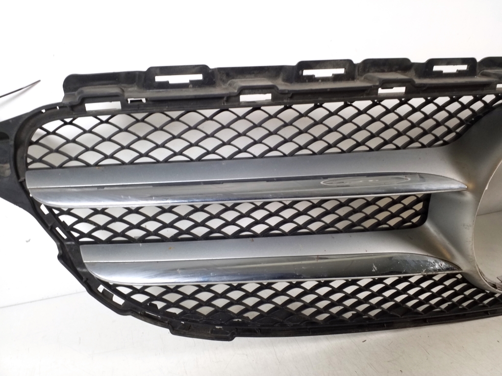 MERCEDES-BENZ C-Class W205/S205/C205 (2014-2023) Front Upper Grill A2058800183 22220623