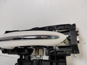 BMW 5 SERIES F11 (2010–2017) Front door external opening handle and its details - 2