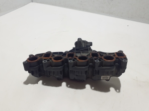  Intake manifold 