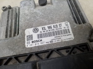 Skoda Superb (2008–2015) Motorsteuergerät 03L906018EF - 3