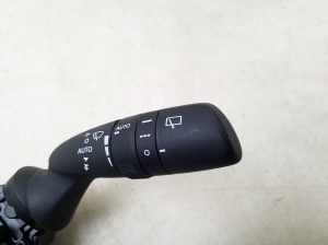 TOYOTA Corolla (2018–2026) Lüliti ja selle osad - 7