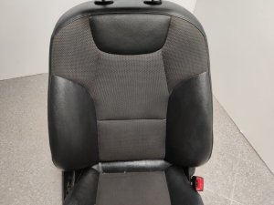 Mercedes Benz C-Class 204 (2007–2014) Vordersitz und seine Teile - 3