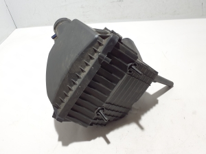 RENAULT Trafic III (2014–2022) Luftfiltergehäuse 165009078R - 2