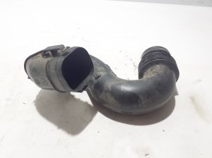  Air intake hose 