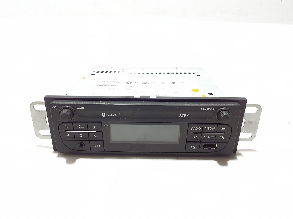 Used Renault Trafic Cassette Player 281156320r