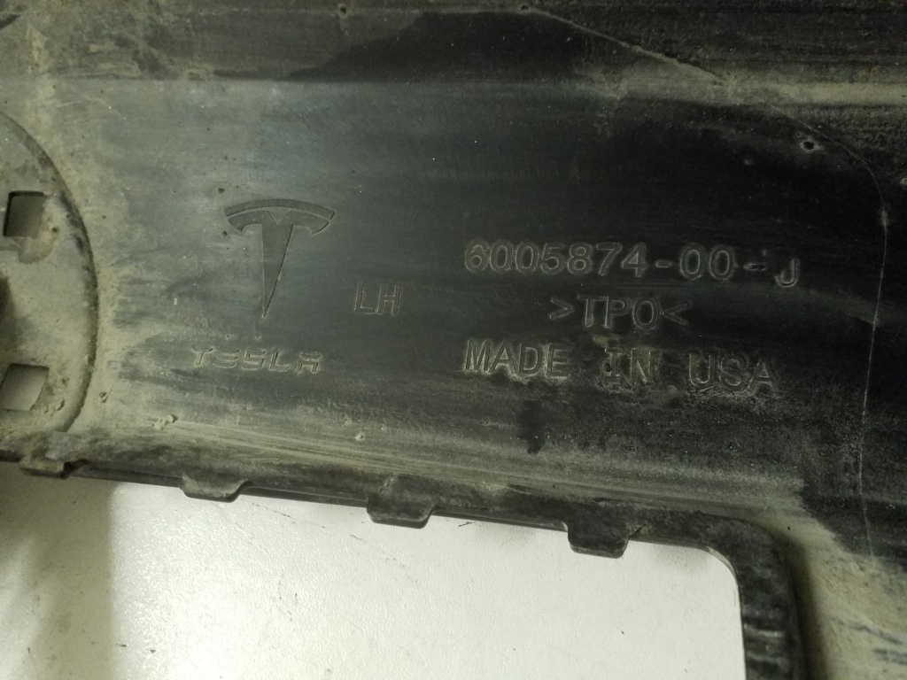 TESLA Model S 1 generation (2012-2024) Vänster sidokjol i plast 600587400J 24991912