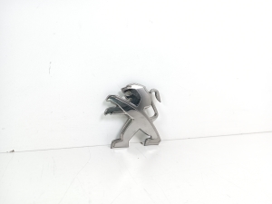 Peugeot 2008 (2013–2026) Emblem 9804319677 - 4