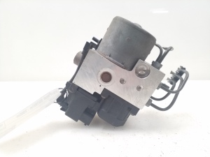 Volkswagen Passat B5 (1997–2005) ABS Steuergerät 0130108046 - 4