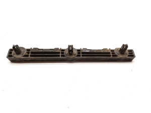 Tesla Model S S (2012–2026) Halterung für Schwellerverkleidung außen 1003692-00-C - 2