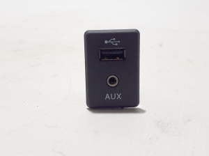   AUX connection 