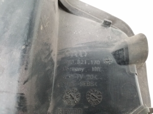 AUDI A4 B9 (2015–2026) Kapotialune kate 8W0821170 - 2