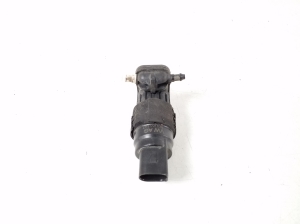 AUDI A4 B9 (2015–2026) Front windshield washer pump 8K9955647 - 2