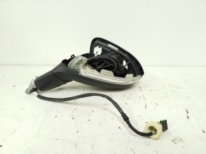 Volkswagen Golf VIII (2019–2026) Side mirror and its parts - 5