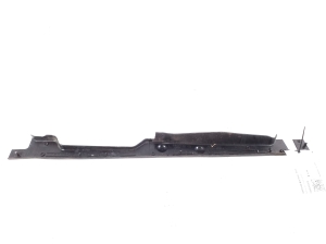 AUDI A4 B9 (2015–2026) Kapotialune kate 5W0820581C - 2