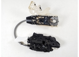 Volkswagen Tiguan (2007–2016) Front door lock 5N2837016C - 4