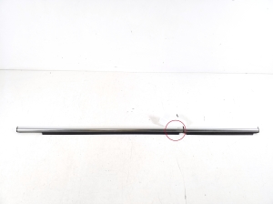 Aizmugurējo sānu durvju stikla ārējā līste - 5N0839476D