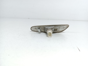 BMW 5 SERIES E60 (2003–2010) Seitenblinker Kotflügel vorne - 2