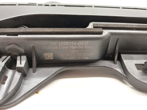 Tesla Model 3 3 (2016–2024) Rear side door exterior handle 1528114-00-D - 2