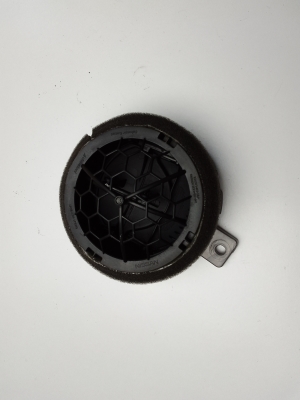 NISSAN Navara (2015–2026) Armatuurlaua ventilatsioonivõred 687503VV2A - 2