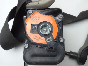 NISSAN Navara (2015–2026) Sicherheitsgurt vorne 0589P1000220 - 2