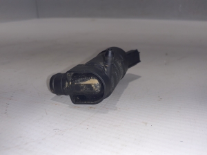 VOLVO S80 II (2006–2016) Front windshield washer pump 1S7117K624DD - 3