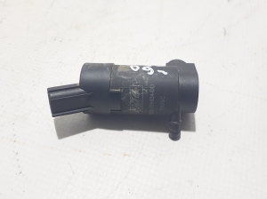 Front windshield washer pump - 1S7117K624DD
