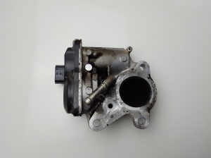  EGR valve 